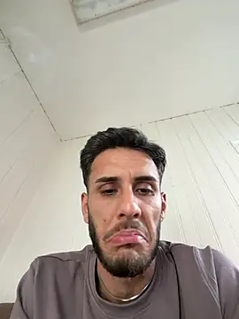 suissegigolo1 live sex cam