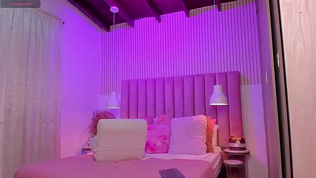 ScarlettDreamss7 webcam