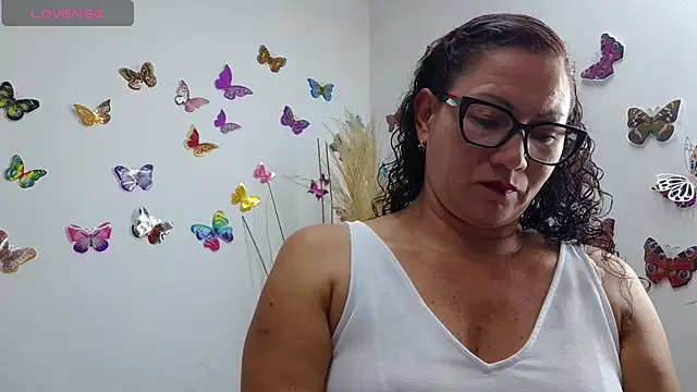 tifanyqueen_ (F milf) - make me enjoy my love lovense