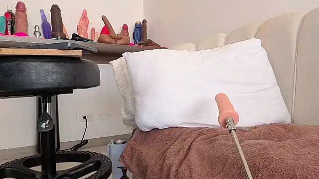 jade_amado_ (F milf) - Control domi+lush 5 min