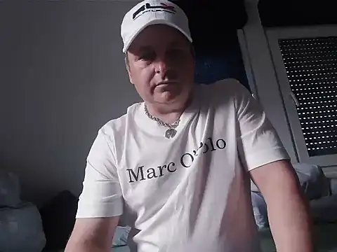 boy0230M webcam
