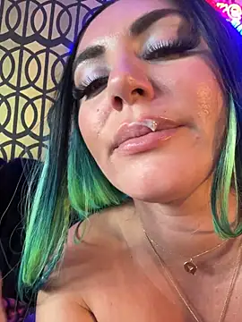 lovely_beast (F young) - Panties off, make me cream