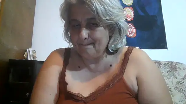 ExquisiteMature webcam