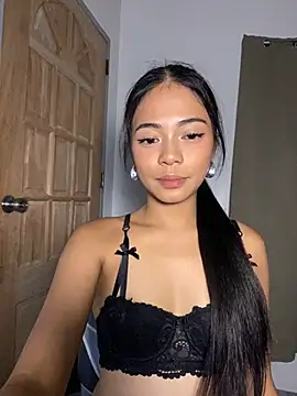 AsianBabyyy21 live sex cam