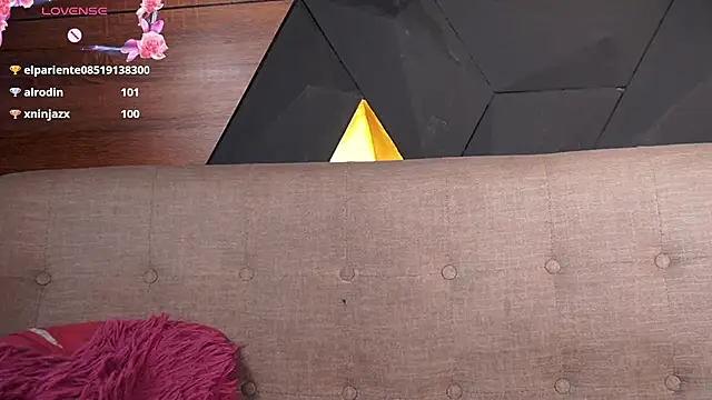 ly_lulu webcam