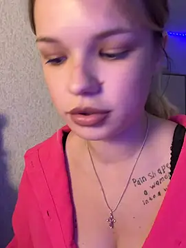 KimEvanss webcam