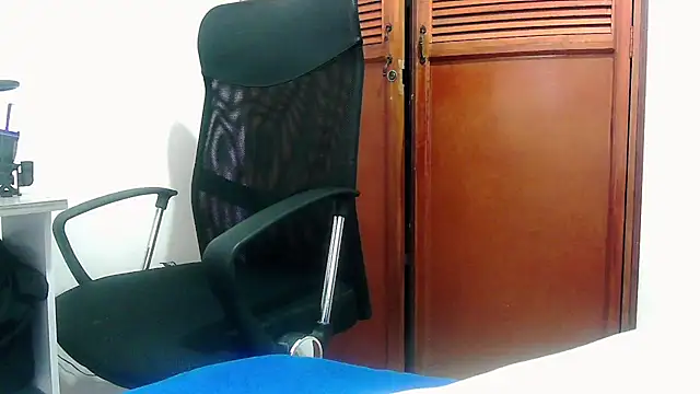 TouchDaddy4 webcam