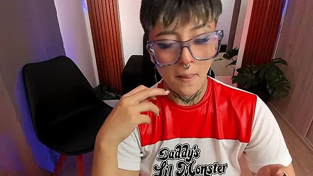 Rebeka-baker live cam on StripChat