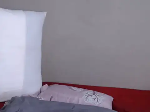 GaggingSlutXx webcam