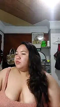 LianaCruzado webcam