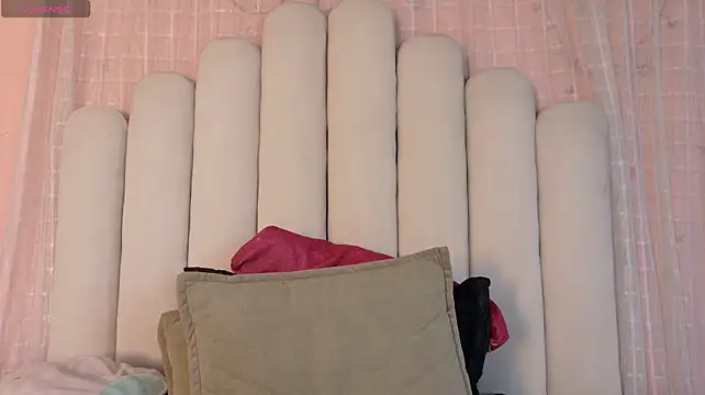 SweetRenata_ webcam