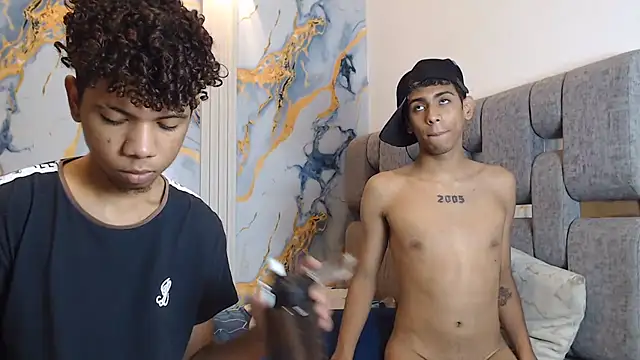 CUTE_BOYS2026 webcam