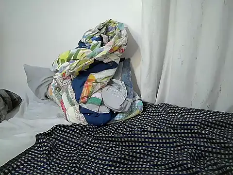 Ambitious_ live cam on StripChat