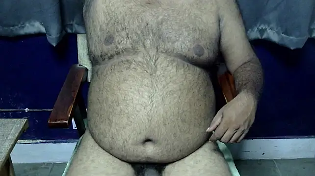 hairysubcub_70 live cam on StripChat