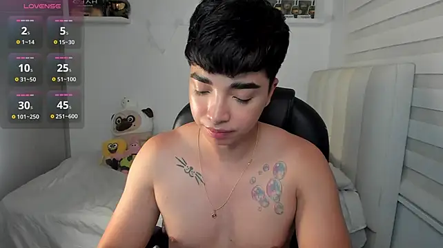 santy7v7 webcam