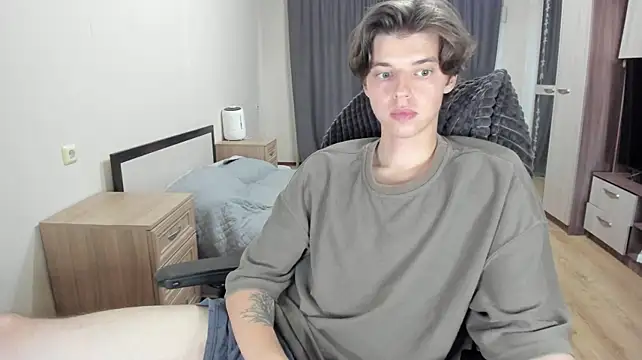 liam_sexy1 (M young) - Jerk off hard dick