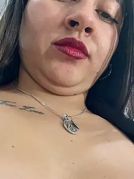 _sarah-office1 (Ask my age) - Putting the dildo in my ass makes me cum
