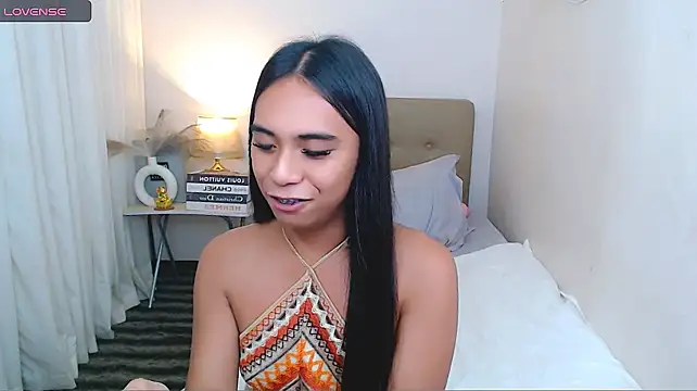 scarlet_smith7 (T teen) - make me happy