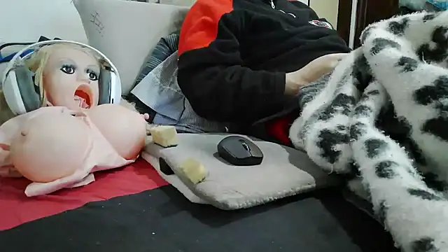 messi_syssy live cam on StripChat