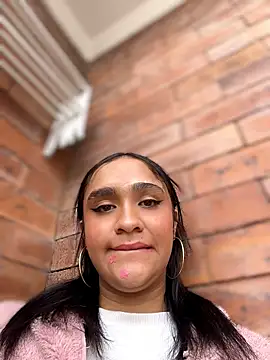 Isabella-Teen