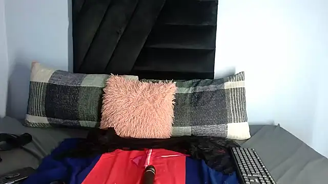 Loyal_Sashaa webcam