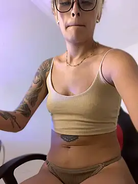 VIOLETA-1122 webcam