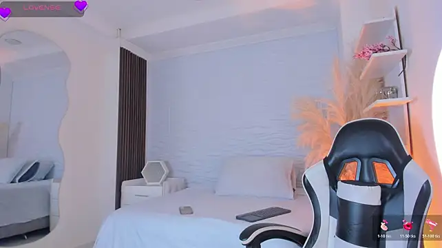 AylinLove_ webcam
