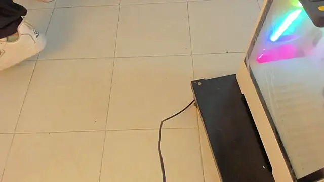 Lois_stone webcam
