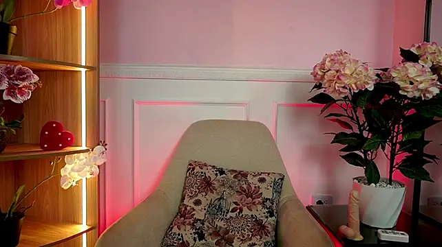 ZoeBelmont webcam
