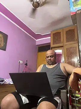 Dick_6inches_Delhi webcam