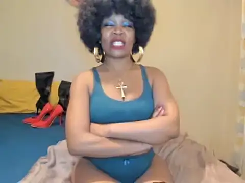 AfricanSquirtingQueen webcam