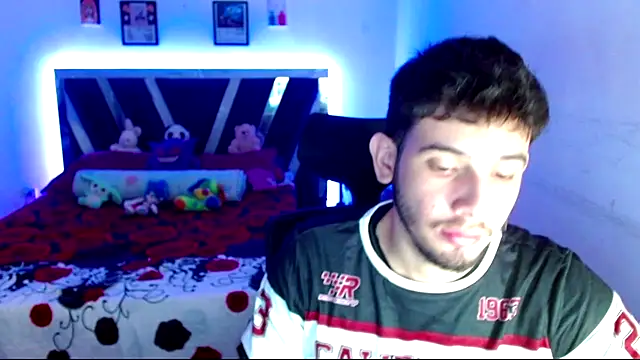 Sebasxxl12 webcam