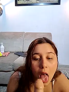 chloe_latin__ webcam