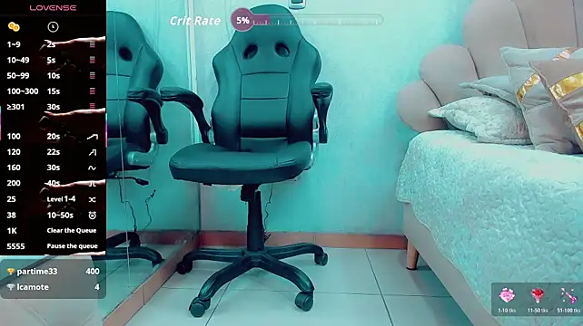 EmilyZaennz webcam
