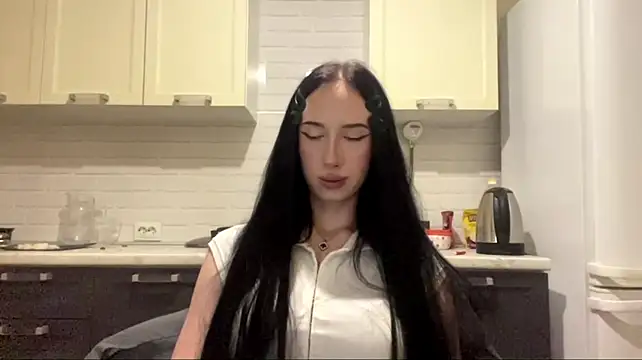 IsabellaQiueen webcam