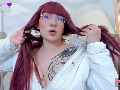 Alyshaa_ live cam on StripChat