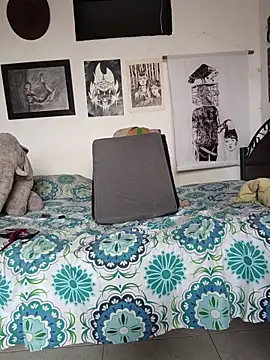 cosmicwind live cam on StripChat