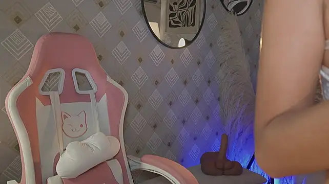 maddyowens (F teen) - 🌸 Fingering pussy  🌸