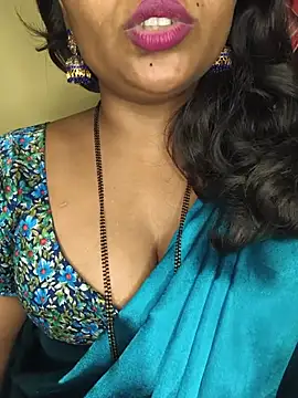 ur_love_kannada1 (F young) - Boobs show