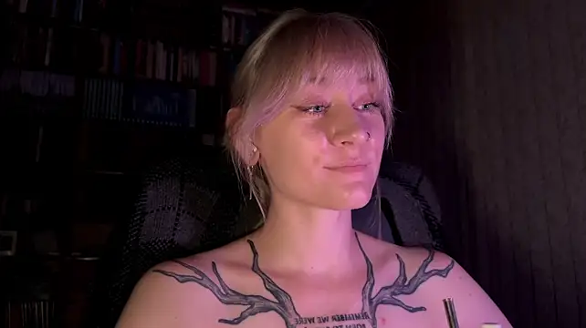 Retro_Marie webcam