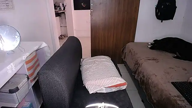 yselahot webcam