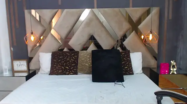 MartinaaFit live cam on StripChat