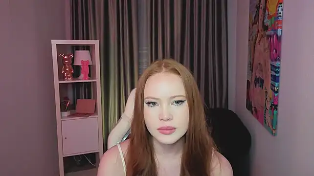 LucyPallmer live cam on StripChat