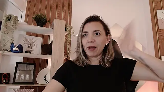 milfsecret69 webcam