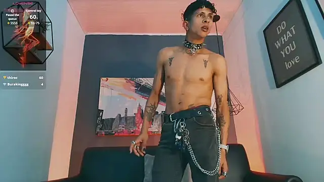 Maximoking26 webcam