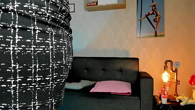 Alaia_Love77 webcam