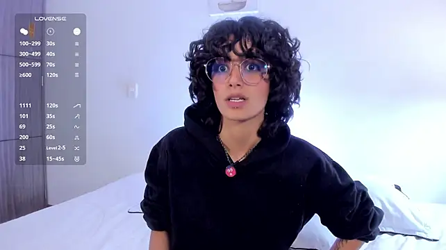 venuzz_99 webcam