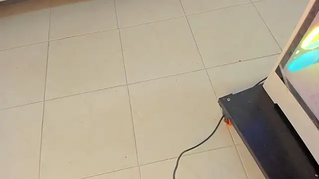 Lois_stone webcam