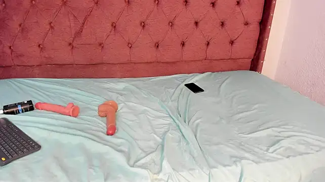 lau_hotfox webcam