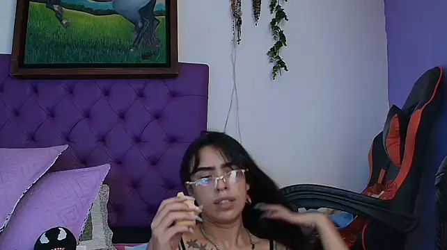 Cloeandtyfanny webcam
